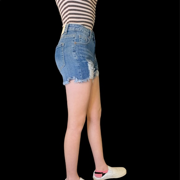 NWT Legend of London Distressed Shorts Size 15 - Picture 4 of 6